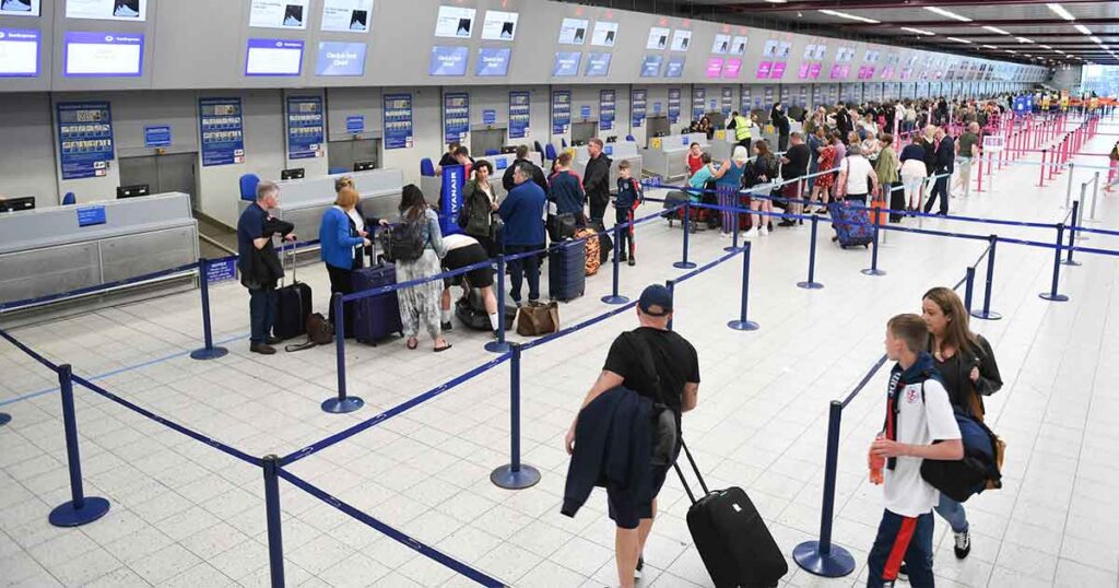 Wie früh sollte man am Flughafen sein